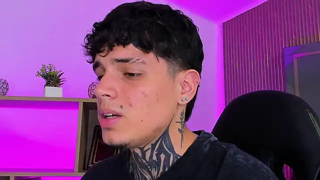 Declan-Foxx online show from April 9, 12:19 am