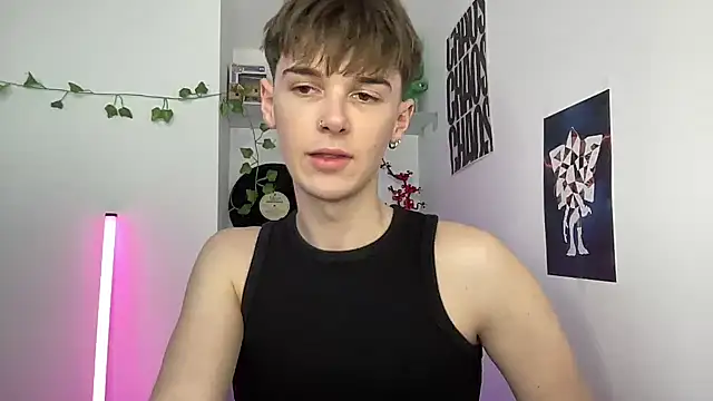 YourMilkyGuy online show from March 30, 3:24 pm