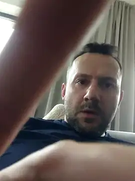 defaktor online show from April 11, 2:31 pm