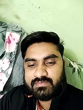 loyalboy 0052 online show from April 9, 8:15 pm