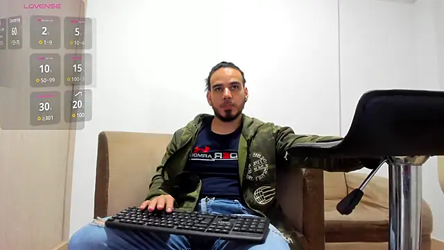 Snapshot of jhustin_marcius chatting on February 6, 12:00 am jhustin marcius online show from February 6, 12:00 am