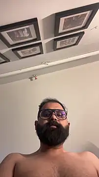 beerboy2222 online show from April 12, 9:00 am