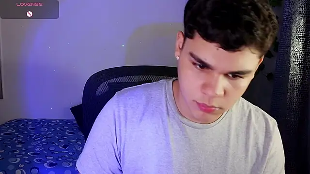 eithan jonnes online show from March 10, 7:53 pm