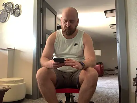 themountainbearmx online show from April 22, 6:12 pm