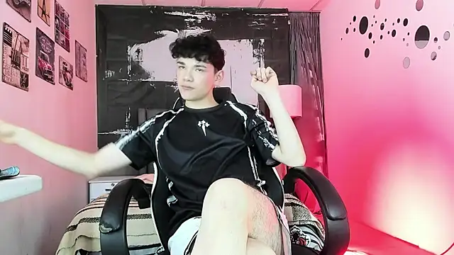 Philippsx online show from April 13, 11:49 pm