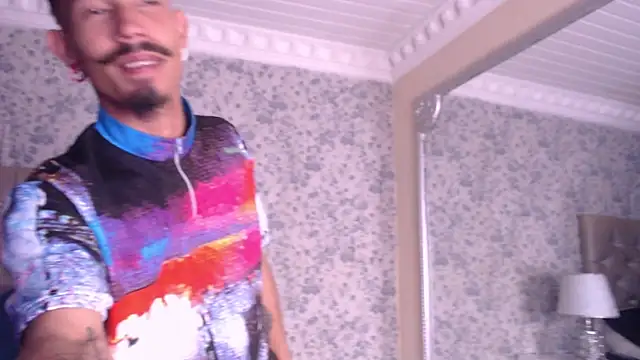 NoaahTylor online show from February 21, 8:21 pm