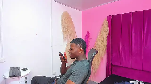 pipeking020 online show from April 3, 1:57 am