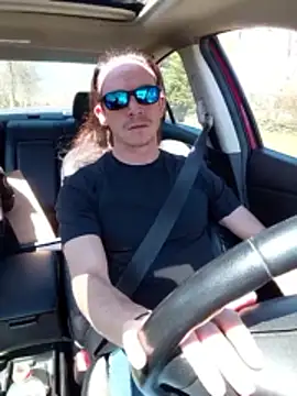 ShadowLove85 online show from April 11, 6:00 pm