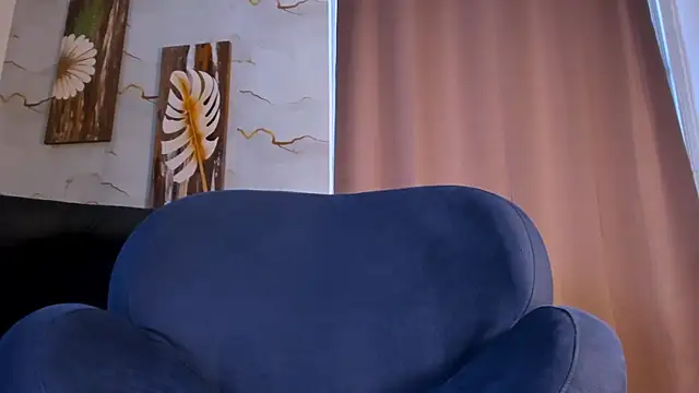 LovexJuxn8 online show from March 25, 9:41 pm