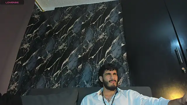 LovexJuxn8 online show from March 23, 7:42 pm