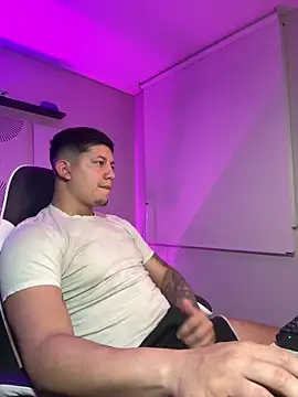  robertobaggioo online show from March 8, 5:22 am