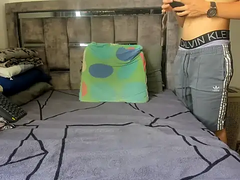 Master Ruthless77 online show from February 12, 7:31 pm