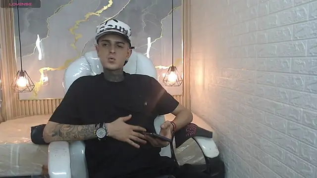benjamin anthony online show from May 27, 4:09 am