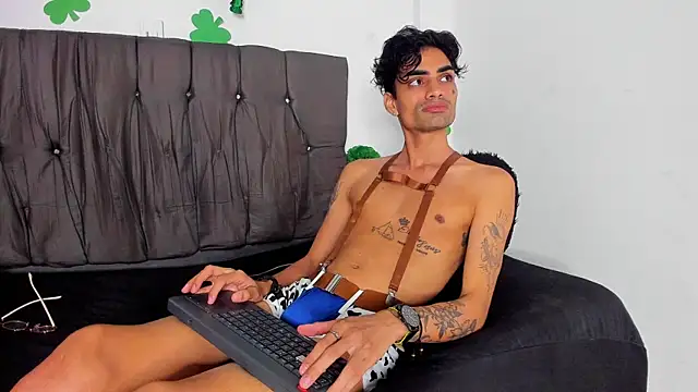 Gay Red Room online show from April 15, 2:55 am