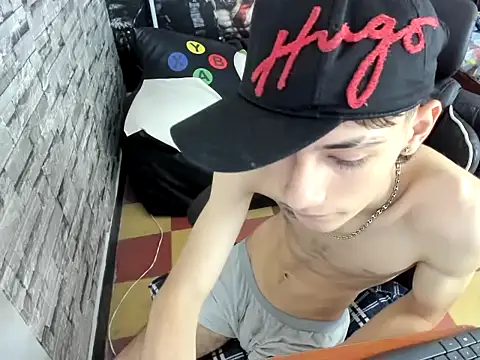 wex 077 online show from March 11, 1:56 am