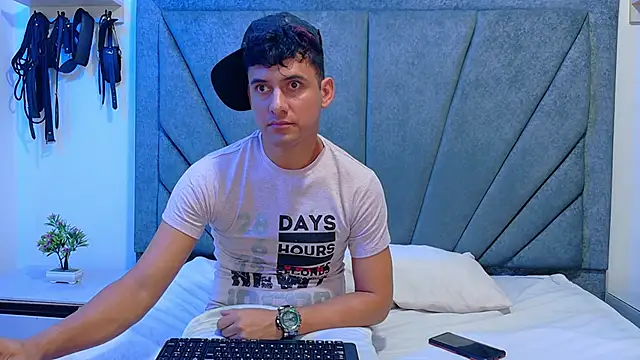 STEVEN OS online show from March 6, 8:44 am