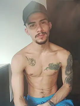 SharonTygaX online show from April 15, 10:10 pm