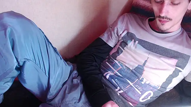 Samuel Skywalker online show from April 3, 1:19 pm