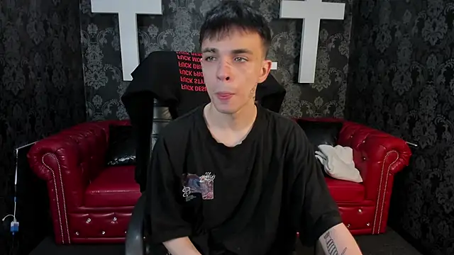 ClarkBev online show from April 1, 6:37 am