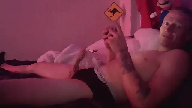 SmashNTrash91 online show from April 15, 5:35 pm