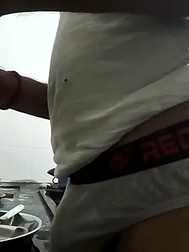 womencock online show from March 25, 1:15 pm