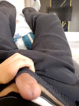 KADINDELISI34 online show from March 1, 12:05 pm