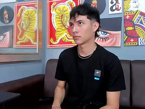 AronTawers online show from March 4, 8:05 pm