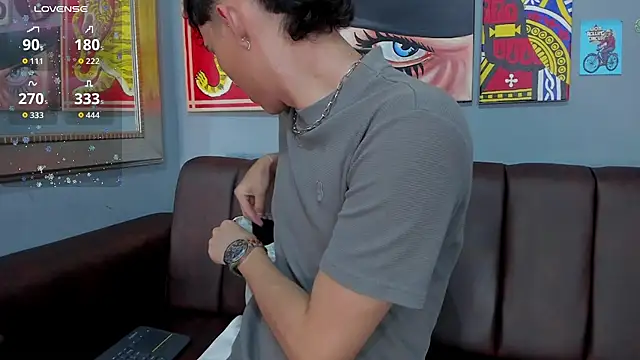 AronTawers online show from March 27, 7:26 pm