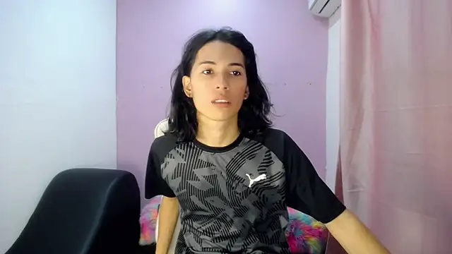 Larry craft online show from April 2, 8:49 pm