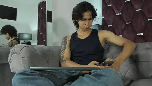 TonyBenedetti online show from March 27, 8:21 pm