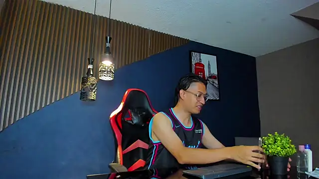 EriickFerrer online show from March 7, 2:09 am