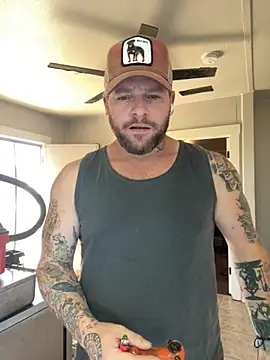 kingcali420 online show from April 7, 9:04 pm