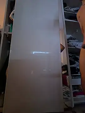 younghot77 online show from March 5, 11:17 am