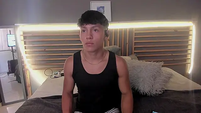 clark ken01 online show from March 4, 9:00 pm