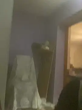 nylonvikii online show from March 2, 9:11 pm