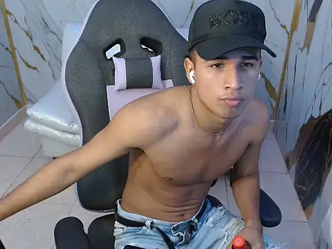 Damondark online show from February 27, 3:18 am