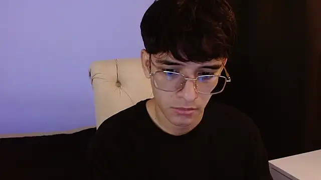 noah millerx online show from July 24, 9:33 pm