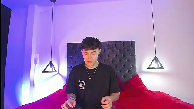 im seven online show from February 27, 4:35 am