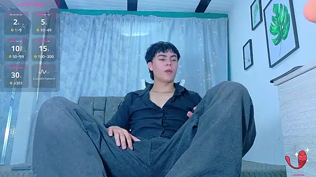 Dantekent online show from June 3, 2:33 pm