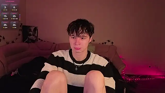 AnthonyCuutie online show from March 1, 4:45 am