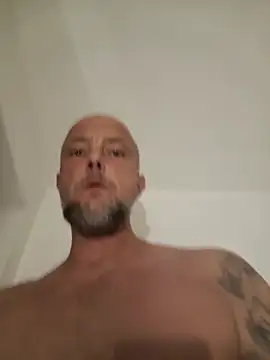 HornyDaddyMuscle online show from July 18, 3:02 am