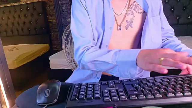  Santi2 online show from March 8, 2:04 am