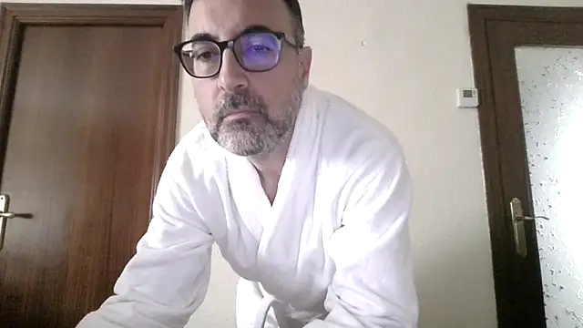 Herren2026 online show from March 2, 9:49 am