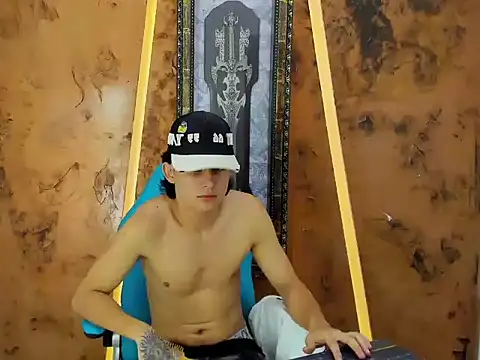 monky 0002 online show from June 8, 1:28 am