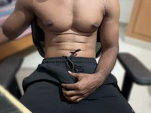 kratosTheHunk online show from June 8, 11:33 am