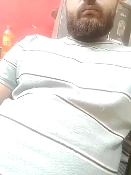 areee214 online show from March 5, 9:00 pm