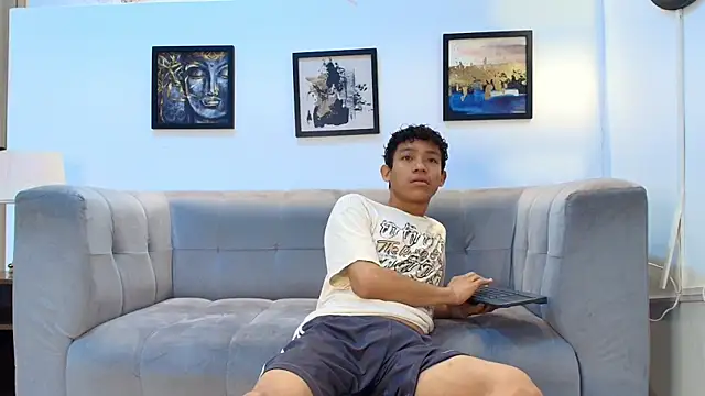 SKINNY BOYXXX online show from April 2, 7:38 am