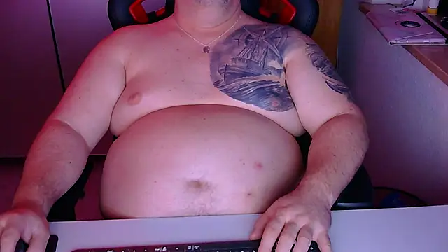 Blase Hase123 online show from March 31, 8:54 pm