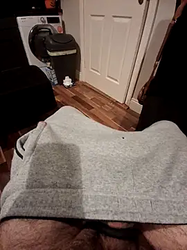 Freshcpl online show from April 11, 11:41 pm