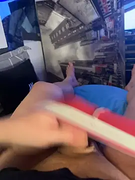 MatthewEmme2121 online show from April 16, 10:01 pm